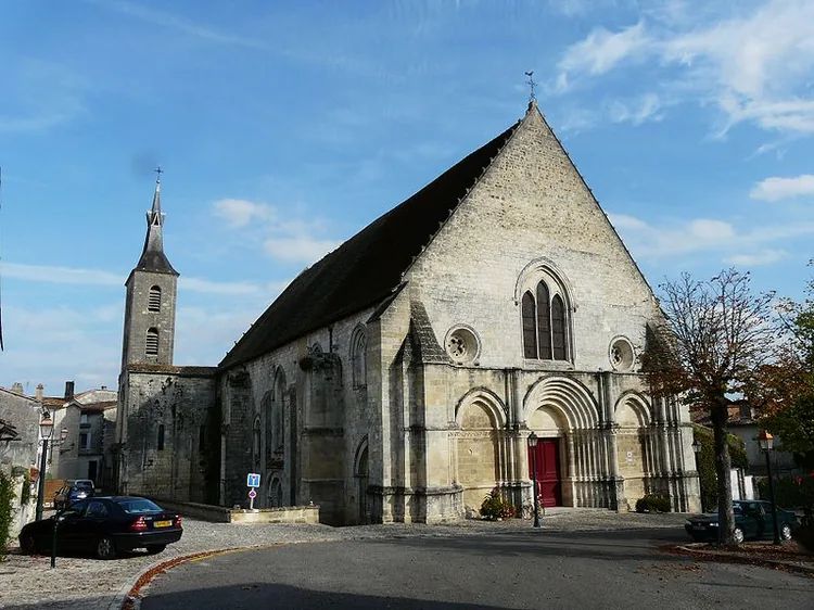Abbatiale Notre-Dame à Guîtres, Gironde (33)