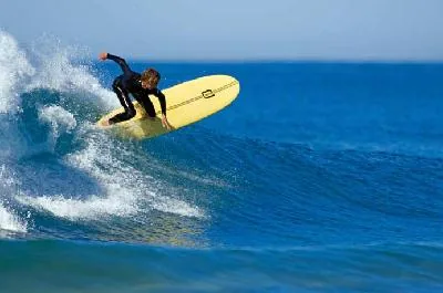 École de Surf Hé'Enalu à Saint-Évarzec, Finistère (29)