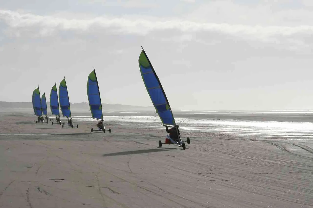 Eolia Marquenterre École Française d'Aero-Plage à Fort-Mahon-Plage, Somme (80)