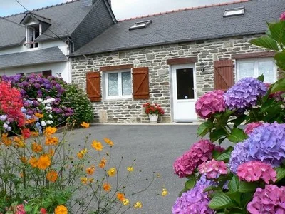 Les Hortensias 2 à Pleyben, Finistère (29)