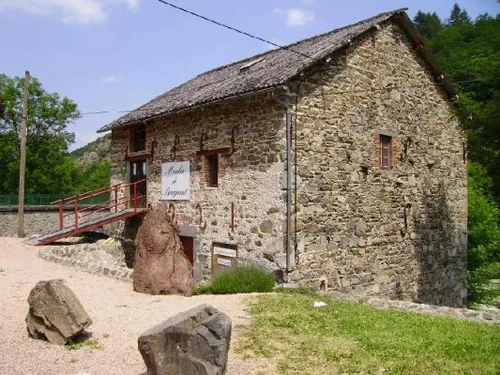 MOULIN DE BRAYNANT à Châteauneuf-les-Bains, Puy-de-Dôme (63)