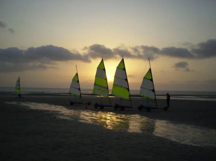 Notus Char à Voile d'Equihen Plage à Équihen-Plage, Pas-de-Calais (62)