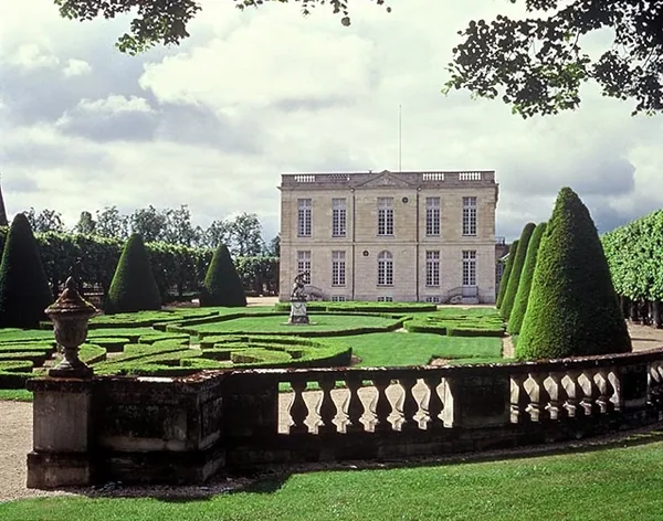 Parc et château de Bouges à Bouges-le-Château, Indre (36)