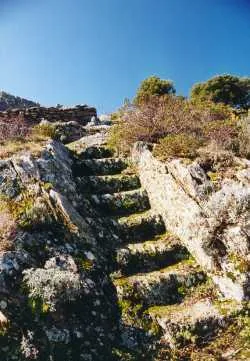 Ruines du Fort Freinet à La Garde-Freinet, Var (83)